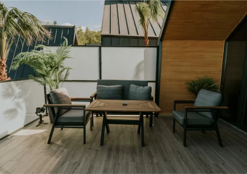 listing card gallery