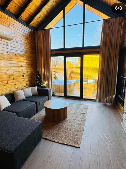 listing card gallery